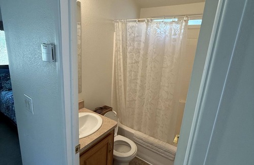 Winters Cottage | Cottage, Sleeps 6, Wheelchair & Pet Friendly - Roomy Cottage with Kitchen, Sleeps 6, Wheelchair & Pet Friendly