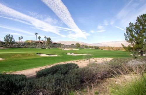 Borrego Springs House | Country Club Home 2 BR, 2 BA and Den about 1 Mi to Golf