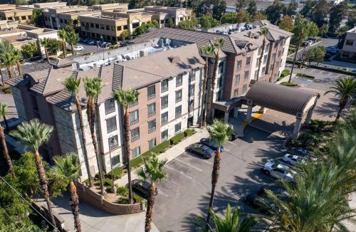 Ontario Hotel | Country Inn & Suites by Radisson, Ontario at Ontario Mills, CA