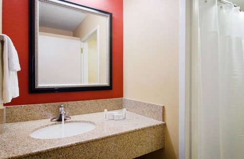 Irvine Business Complex Hotel | Courtyard by Marriott John Wayne Airport/Orange County