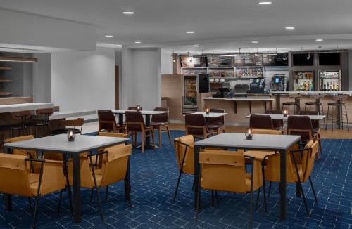 Valencia Hotel | Courtyard by Marriott Santa Clarita Valencia