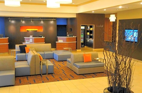 Walnut Valley Hotel | Courtyard by Marriott Baldwin Park