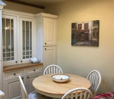 Kendal House | courtyard cottage