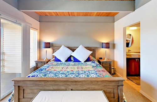 Tahoe Keys Apartment | Cove 141