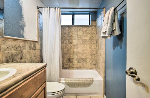 Sunset Park Condo | Cozy 1-bedroom condo with WiFi, AC in superb Santa Monica