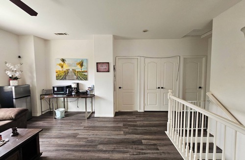 Wildomar House | Cozy 1-bedroom upstairs with AC, WiFi , in charming Wildomar, Kitchenette