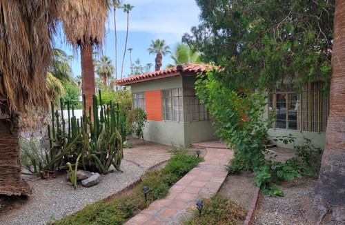 Tahquitz River Estates House | Cozy 1940's Spanish Villa With All The Comforts Of Home