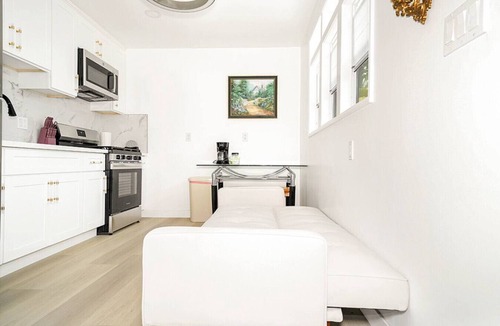 Placentia House | Cozy 1b1b ADU Retreat | Prime Placentia Location