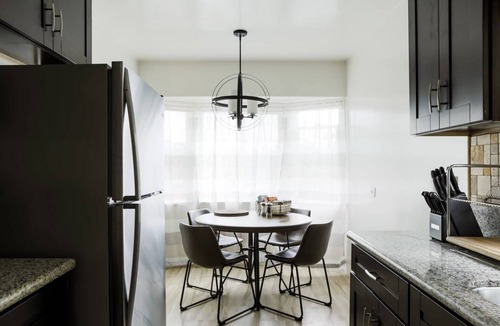 Eagle Rock Apartment | Cozy 1b1b Apartment at the Central of Eagle Rock