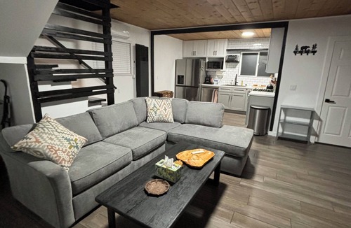 Green Valley Lake Cabin | Cozy 2-bedroom cabin in charming Green Valley Lake with Jacuzzi, AC, EV Charger