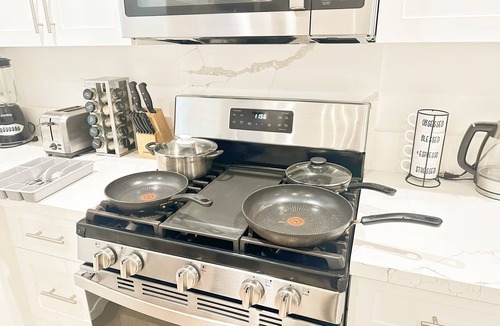 Westmont Apartment | Cozy 2-bedroom apt West University Health Sciences Pomona