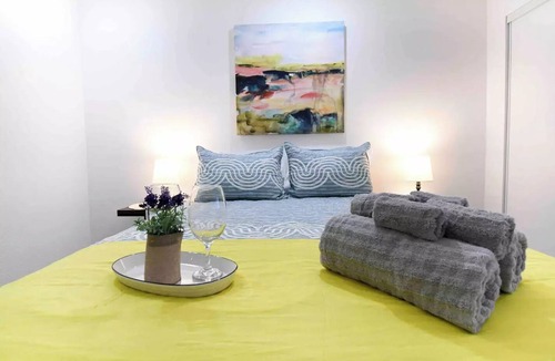 Rialto House | Cozy 2 bedroom home in Rialto with Mountain & Garden Views, near Downtown.