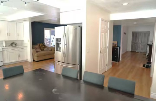 Rowland Heights House | Cozy 205 room with kitchen & laundry—peaceful, comfy, and budget-friendly stay