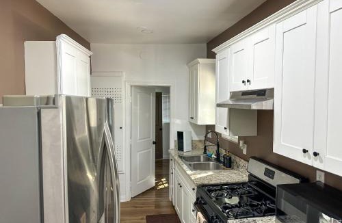 Florence-Graham Apartment | Cozy 2BR/2BA Duplex Downtown LA