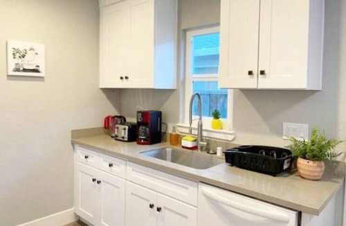 West San Jose House | Cozy 2BR Near Santana Row for vacation/business