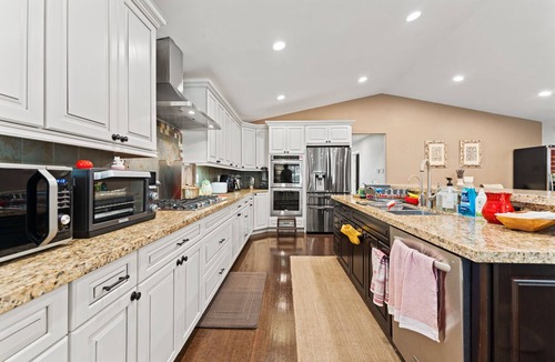 Glendora House | Cozy 3-bedroom house with hardwood flooring