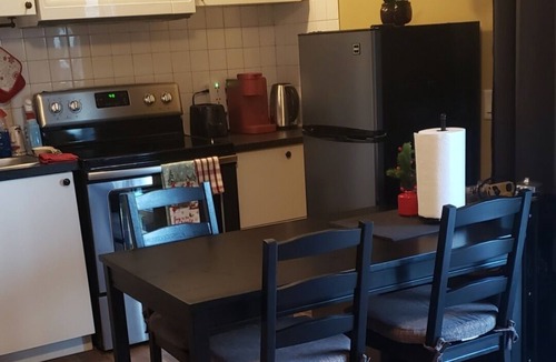 Hacienda Heights House | Cozy 600 ft guest house with amazing view up the hill in Hacienda Heights area.