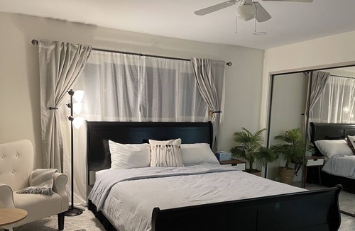 Chino House | Cozy and big bedroom with private bathroom