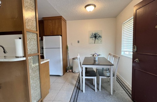 Lafayette Apartment | Cozy and Lovely walk to downtown