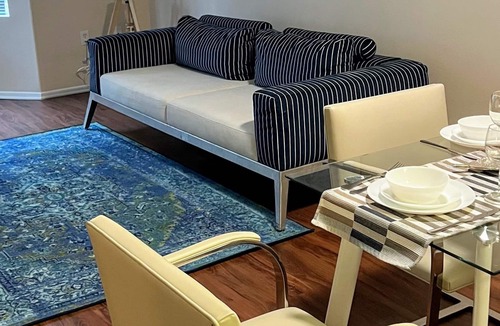 Westchester Apartment | Cozy and Quiet/pool/gym/free parking/10 min to LAX
