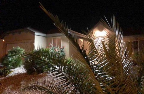 Victorville Apartment | Cozy Apartment fast Wi Fi washer/dryer kitchen, pool & spa!n
