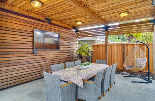Ashland House | Cozy Bay Area Vacation Rental with Patio