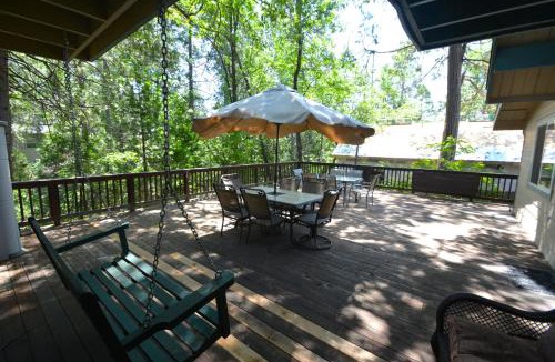Bass Lake House | Cozy Cabin With Boat Slip Free Night Special