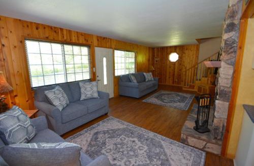Bass Lake House | Cozy Cabin With Boat Slip Free Night Special