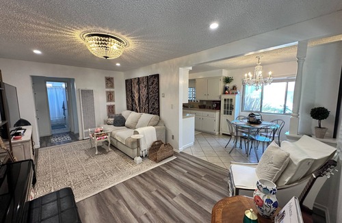 North Redondo Apartment | Cozy, charming 1-bedroom unit near the beach, with a piano.
