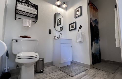 Groveland Apartment | Cozy, Clean, and Private. Close to Yosemite