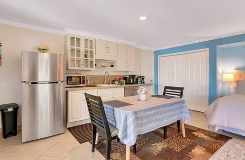 Dana Point House | Cozy coastal studio guest home in Dana Point, near Laguna Beach, golf and tennis