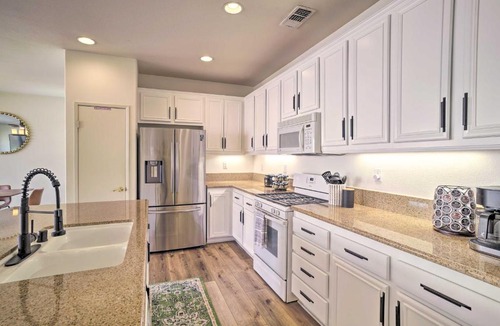 Indio House | Cozy Desert Getaway with Hot Tub and Community Pool!