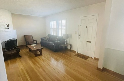 NoHo Arts District House | Cozy family cottage with pool. Near Universal Studios + Los Angeles hotspots!