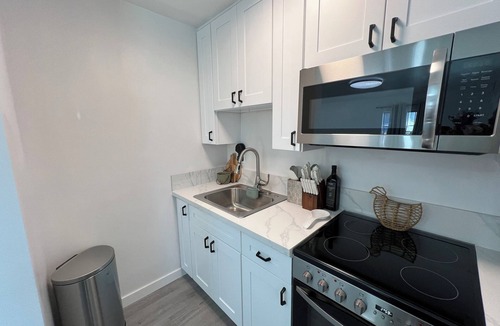 Whittier Apartment | Cozy guest suite w/kitchen & patio - great location- Disney-Beaches-DTLA-Uptown