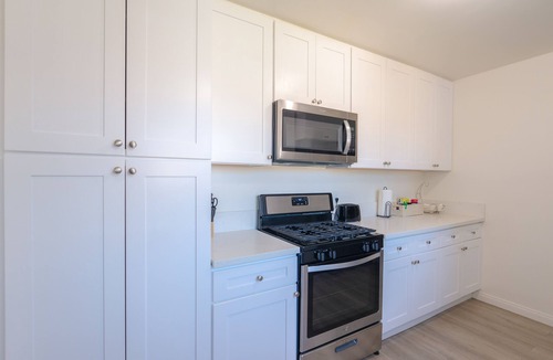 North Long Beach House | Cozy Home Walking Distance to Hospital and Minutes From Mall Shopping Center!
