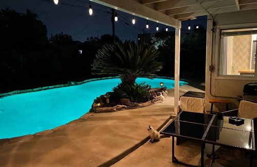 Panorama City House | cozy house with pool, 1 car garage , newly remodeled, brand new washer and dryer