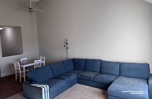 Burbank Apartment | Cozy LA Getaway. Your Home!