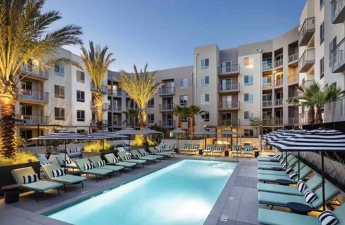 Miracle Mile Apartment | Cozy LA Haven with City Views