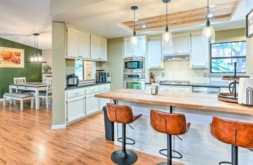 Pollock Pines House | Cozy Mountain Retreat