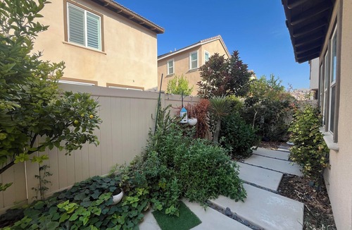 Chino House | Cozy one private bedroom with private bathroom in Chino