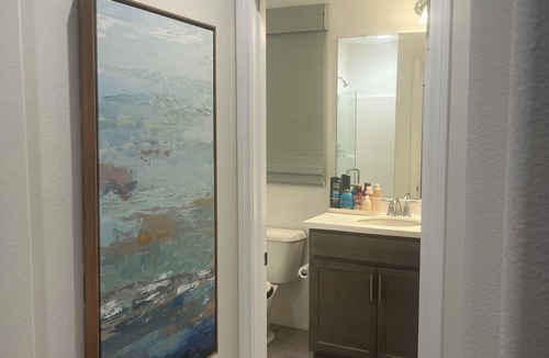 Chino House | Cozy one private bedroom with private bathroom in Chino
