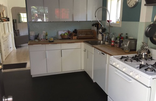 Elysian Heights House | Cozy, Pet-Friendly Echo Park Bungalow with a patio & yard