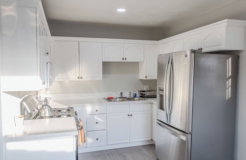 Downtown Riverside House | Cozy, Private, & Safe 3 Bed Home - 2 Min from DTR & UCR