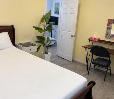 South San Gabriel House | cozy & Quiet Tow Bed & one bath