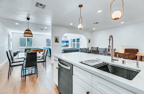 South el Monte House | Cozy Remodel 4Bd 3Ba Kid-Friendly Home Nearby DTLA