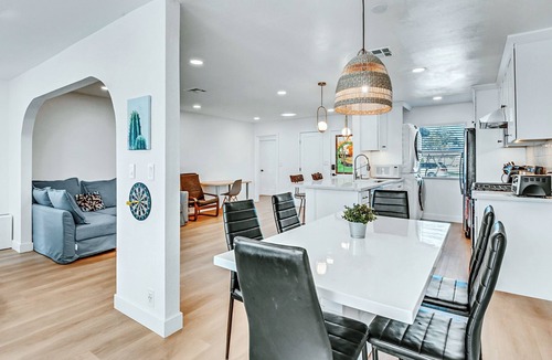 South el Monte House | Cozy Remodel 4Bd 3Ba Kid-Friendly Home Nearby DTLA