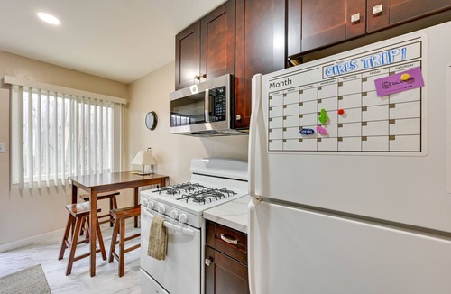 Pacific Beach Apartment | Cozy San Diego Escape w/Yard, Near Beaches!