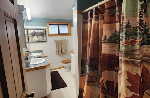 Wrightwood Cabin | Cozy spacious cabin in Beautiful Wrightwood