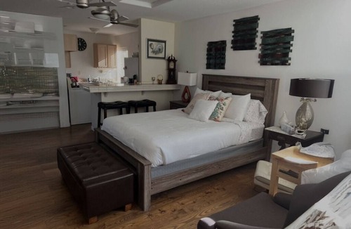 Patton Apartment | Cozy studio in charming San Bernardino with AC, WiFi