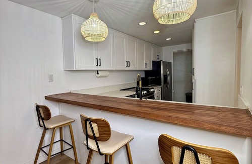 Harbor Condo | Cozy Updated Luxury 1-bedroom Condo on the Marina in Long Beach